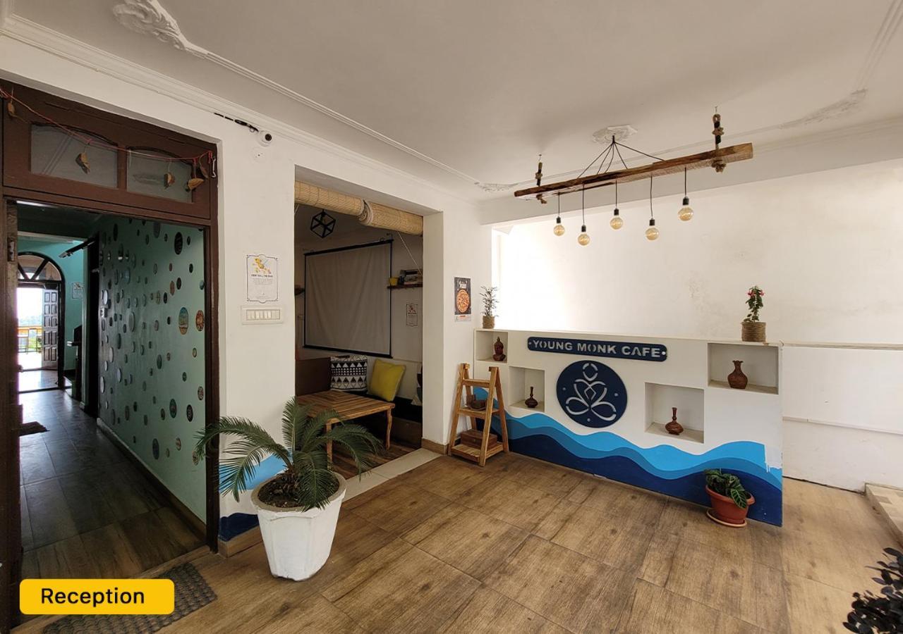 Young Monk Hostel & Cafe Dharamkot МакЛеод Ганж Екстериор снимка