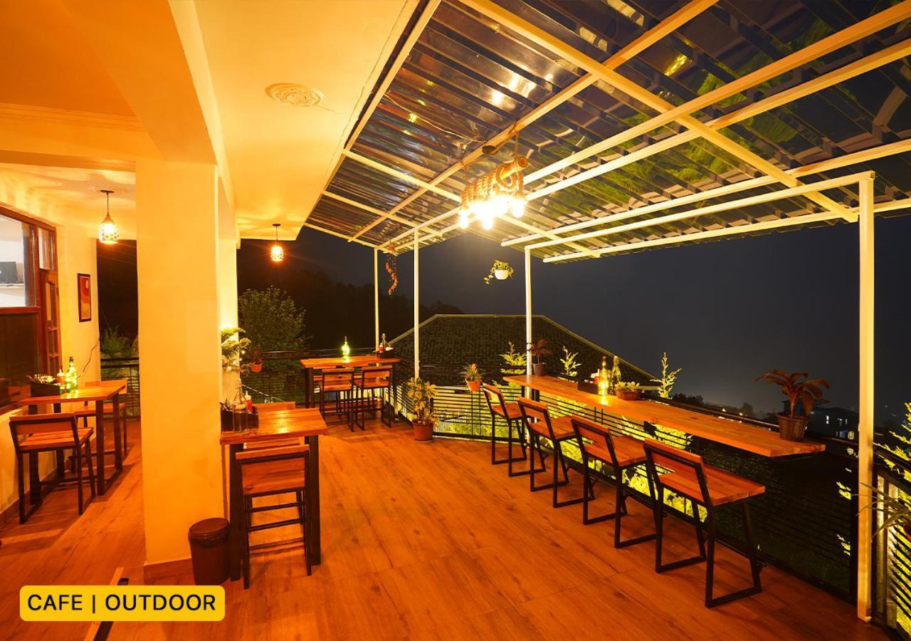 Young Monk Hostel & Cafe Dharamkot МакЛеод Ганж Екстериор снимка